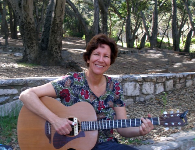 In 2011, I was playing my guitar again in the shade of sycamores.