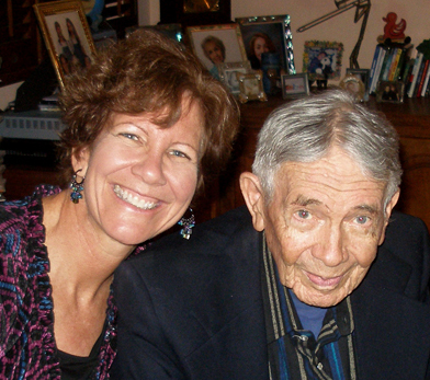 Tomorrow is my father's birthday. He died two years ago. My father was in a lot of pain and had difficulty smiling. In this picture, he made the effort to.