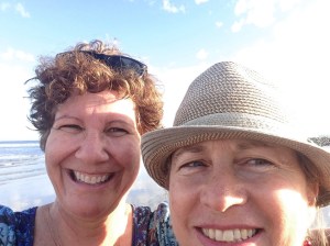 Judy & Joni selfie 1