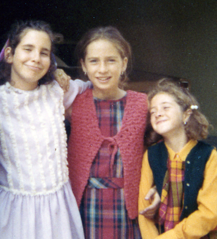 Joni is in the middle and her younger sister; Shari has such an adorable expression on the right.
